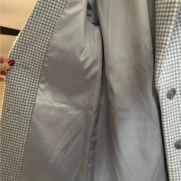 Abercrombie & Fitch Gray Checkered Jacket - Picture 5 of 8